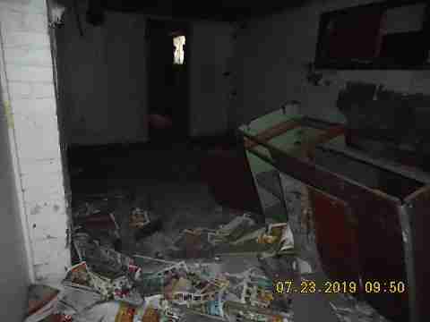 4400 St Clair (29)_m.jpg